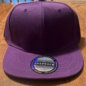 Purple snapback hat